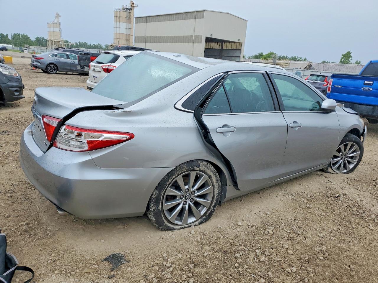 Toyota Camry Xle