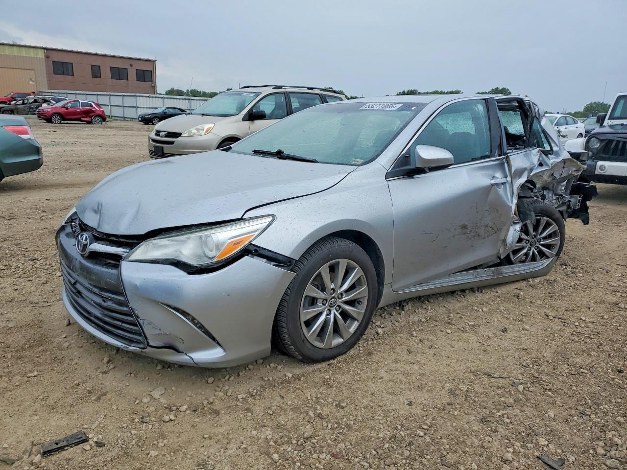 Salvage Toyota Camry Image