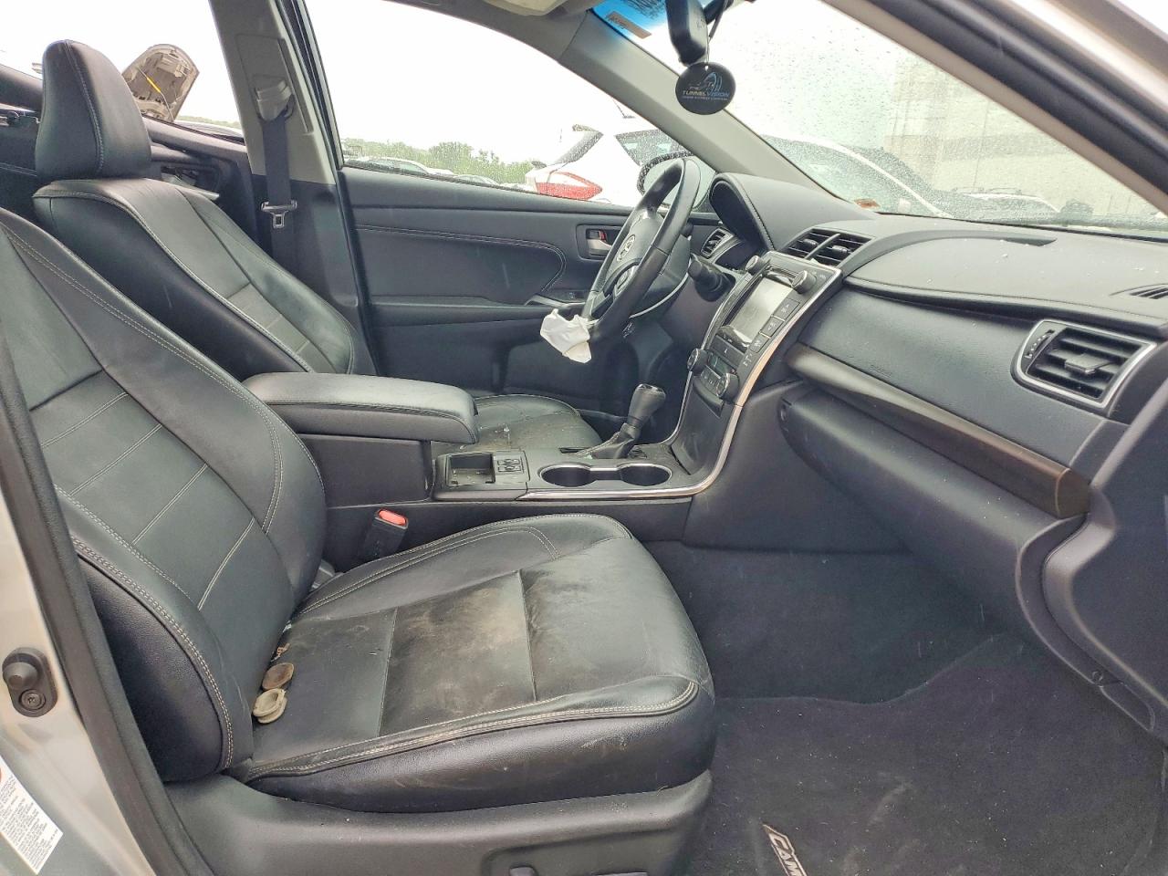 Toyota Camry Xle