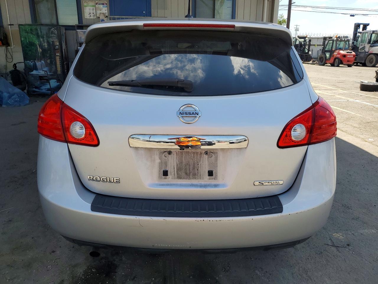 Nissan Rogue S