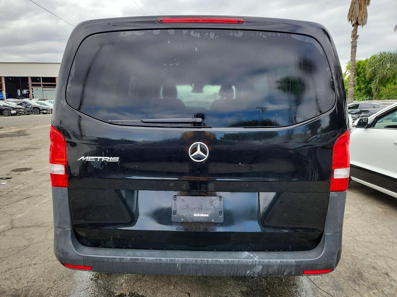 Mercedes-Benz Metris