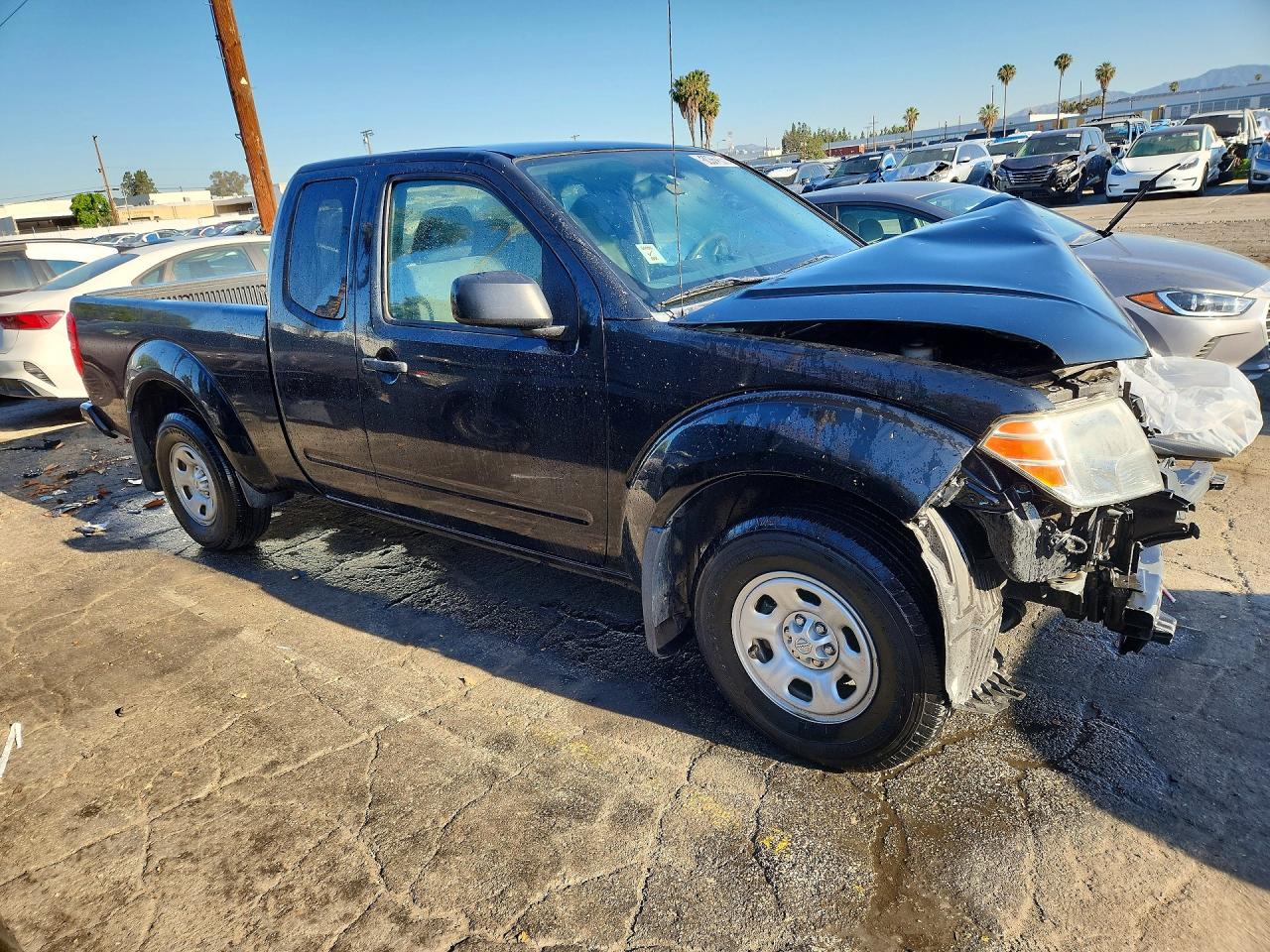 Nissan Frontier S