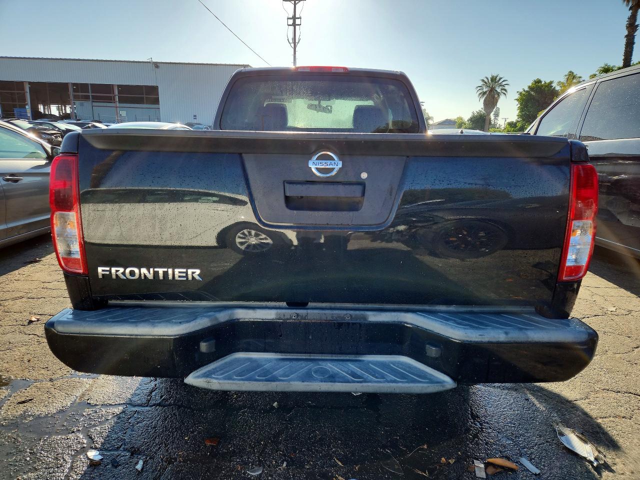 Nissan Frontier S