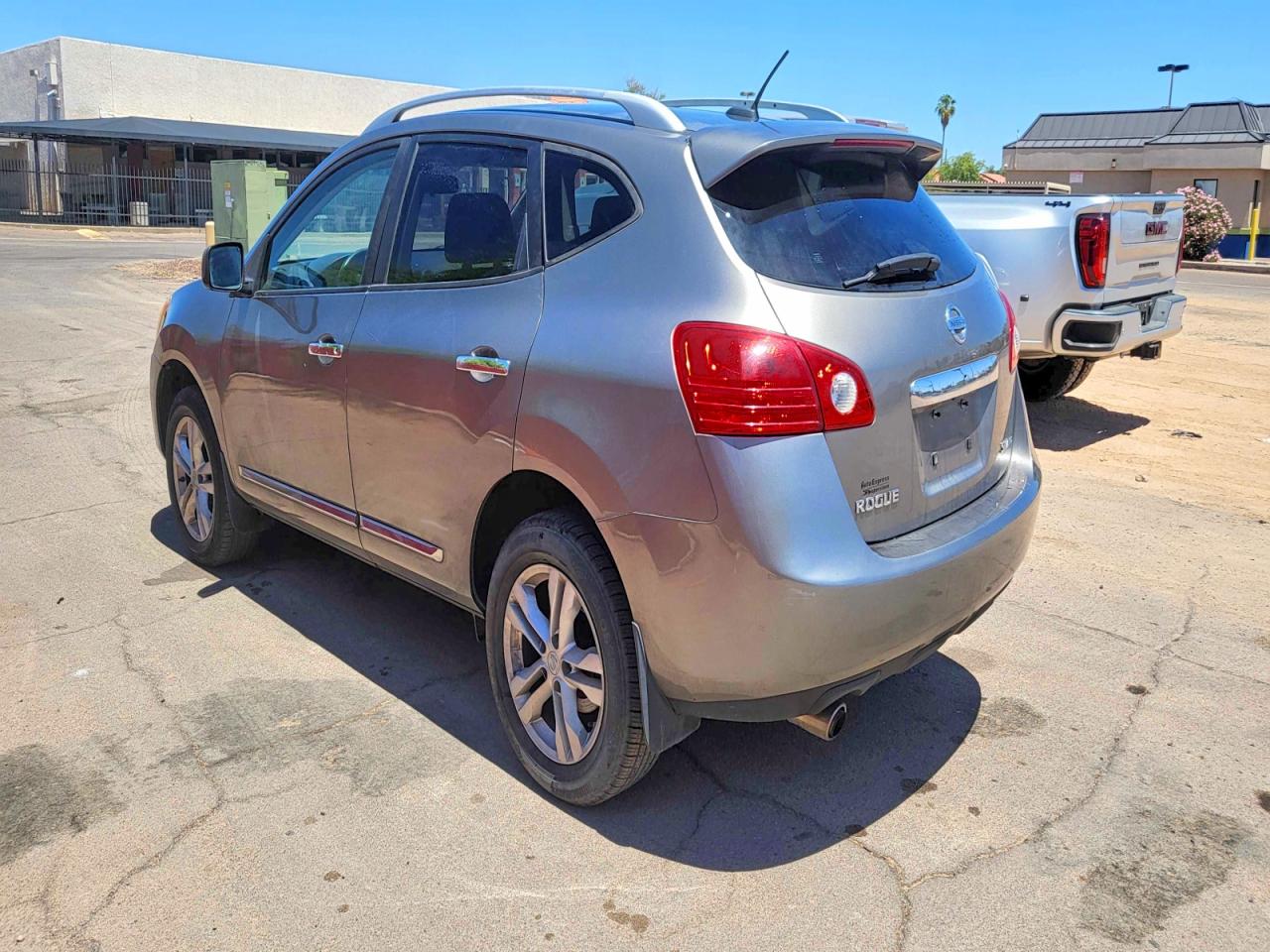 Nissan Rogue S