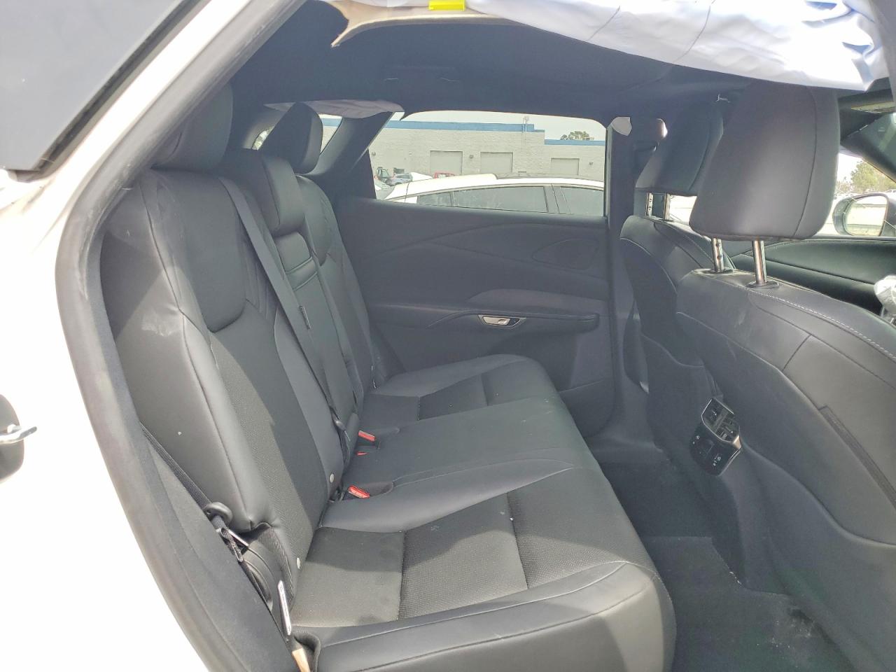 Lexus RX Base