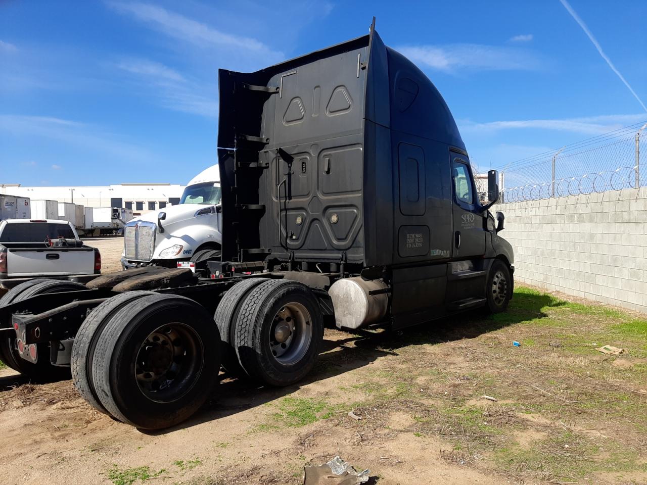 Freightliner Cascadia 126