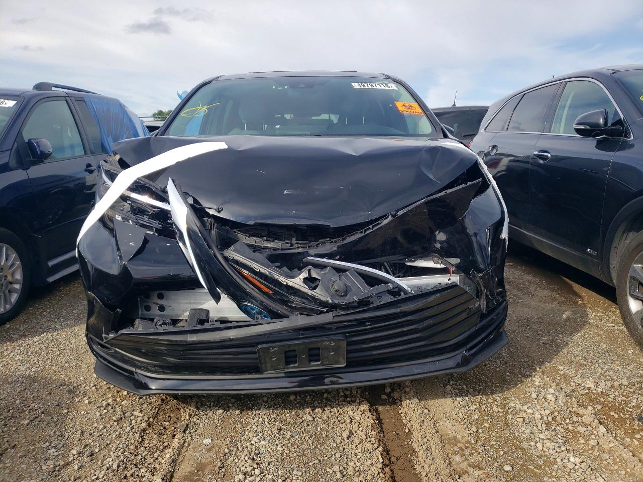 Toyota Sienna Xle 8-passenger