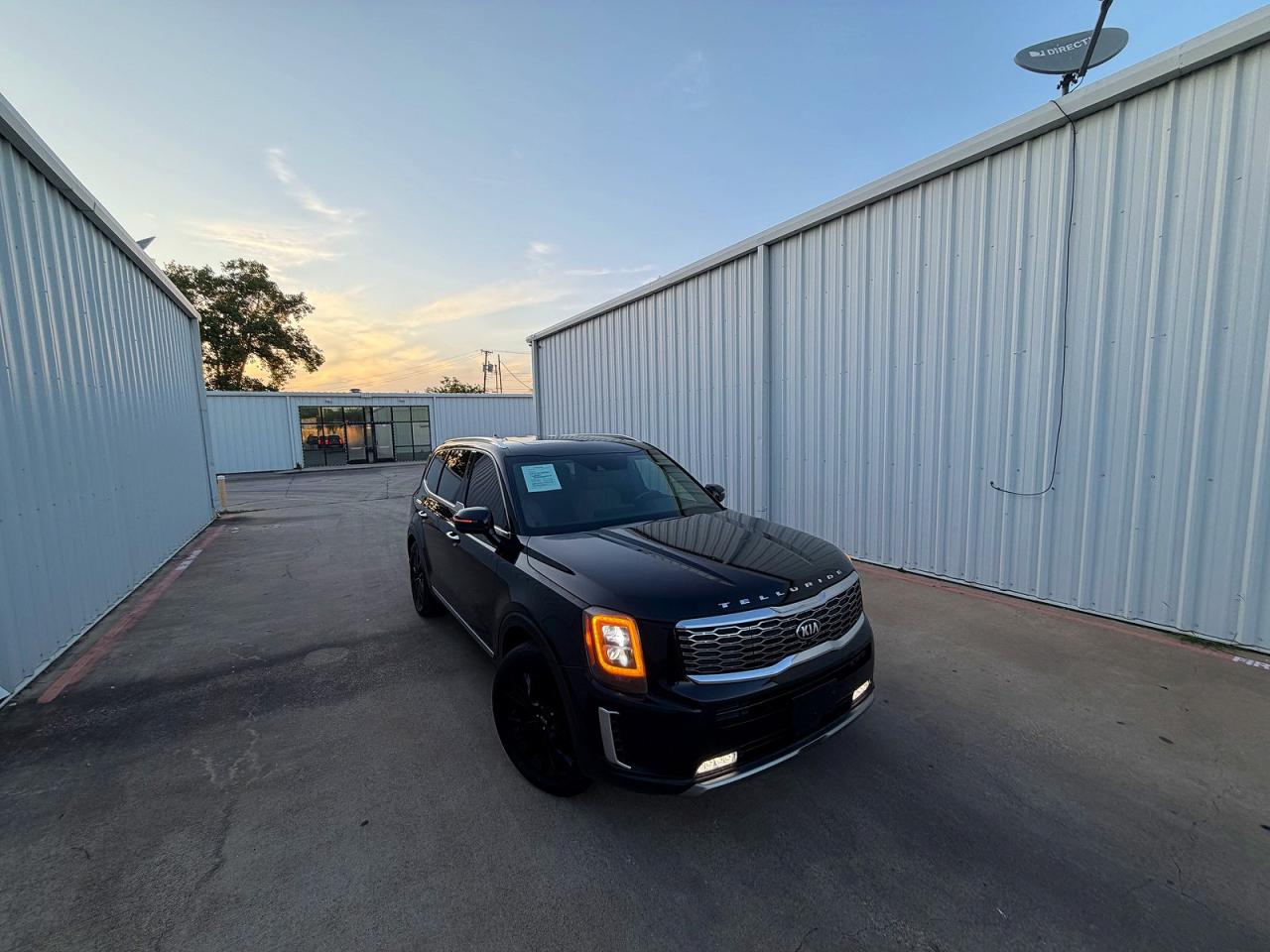 Salvage Kia Telluride Image