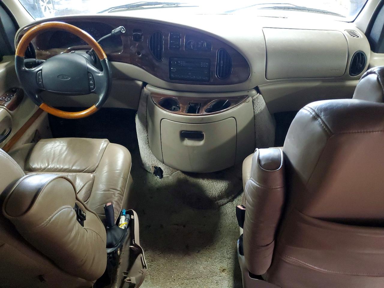 Ford Econoline E150 Van