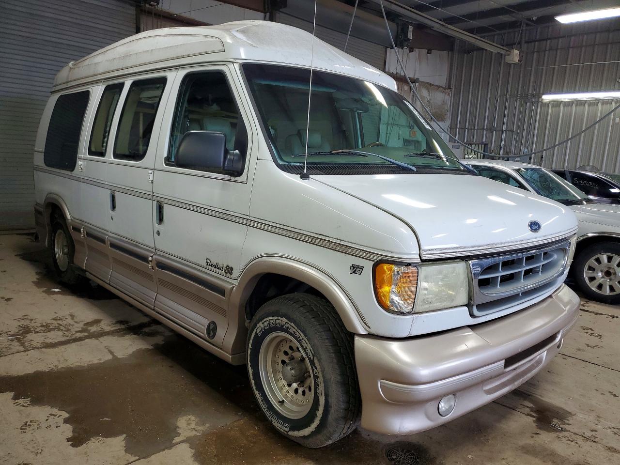 Ford Econoline E150 Van