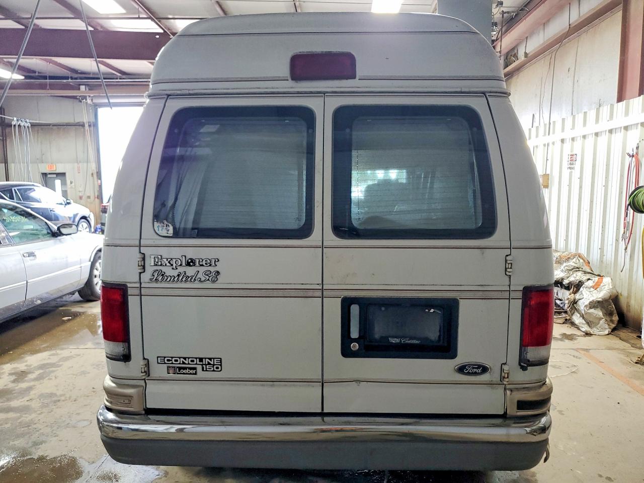 Ford Econoline E150 Van
