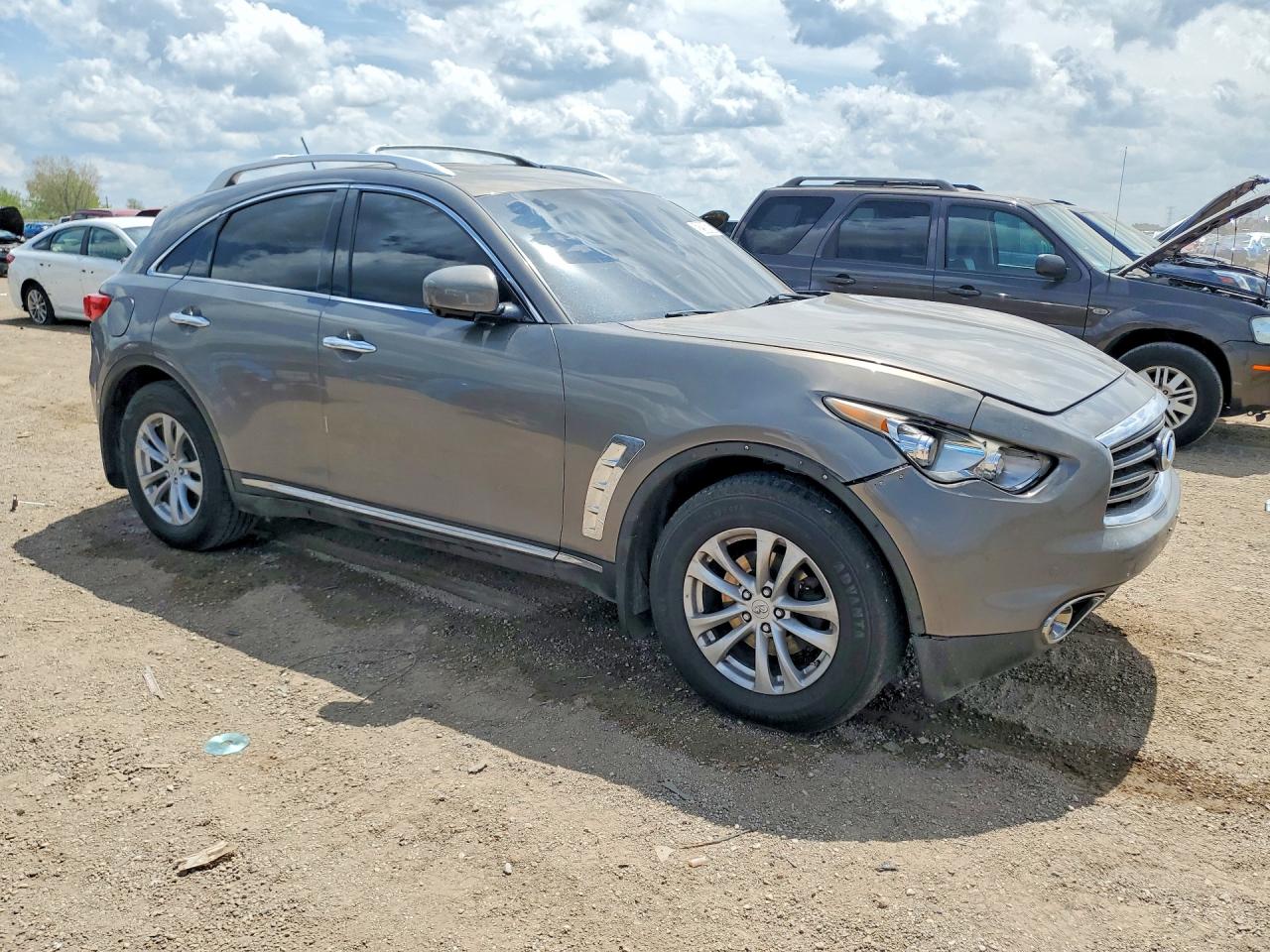 INFINITI Fx Base