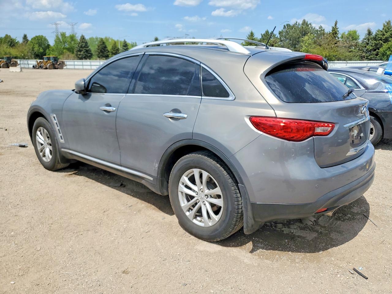INFINITI Fx Base