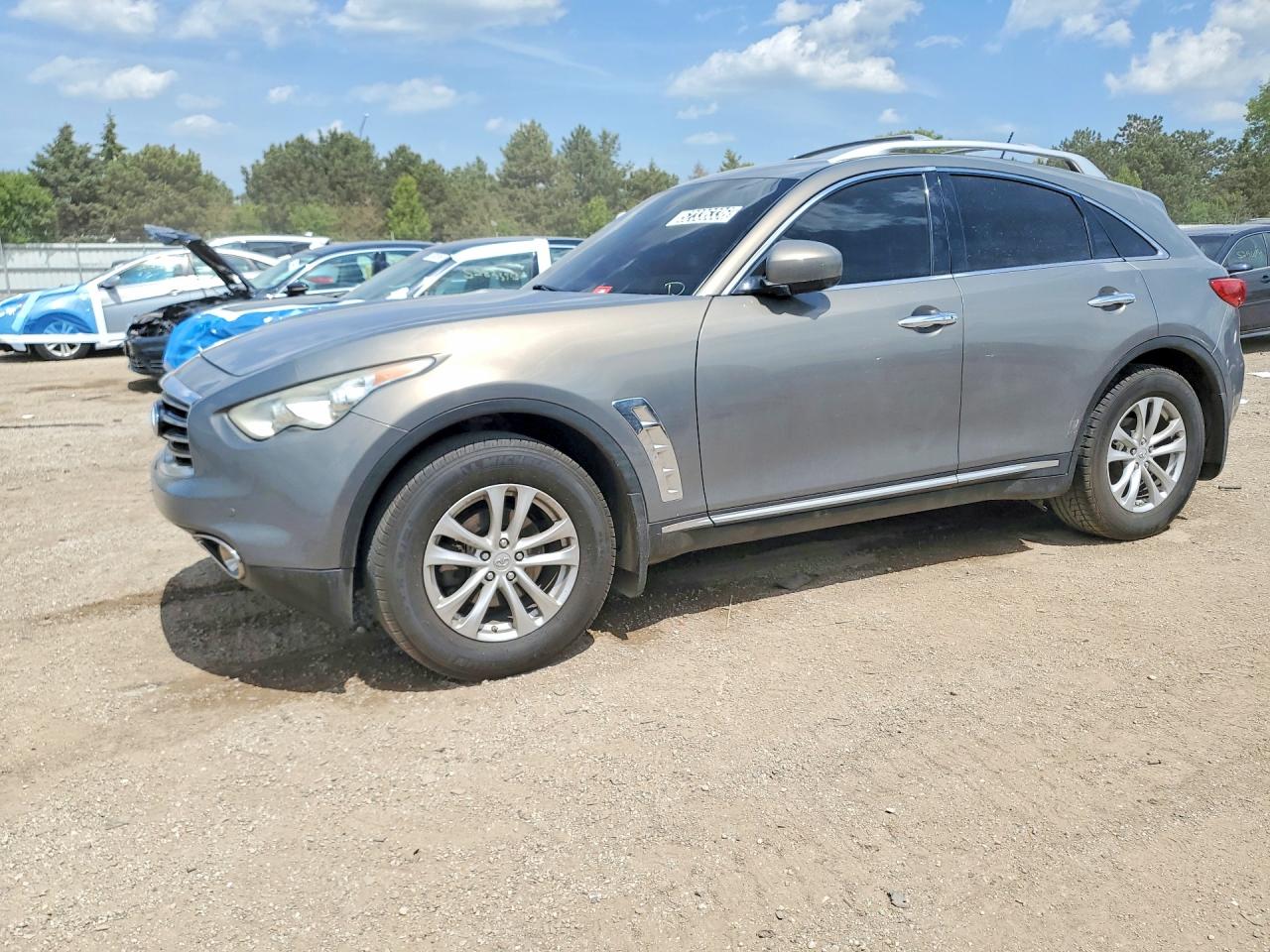 Salvage INFINITI Fx Image