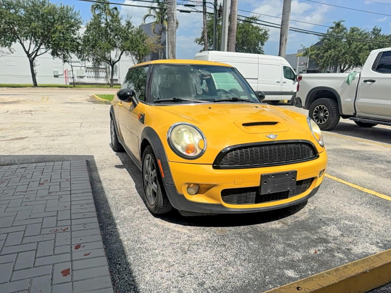 Salvage MINI Cooper Image