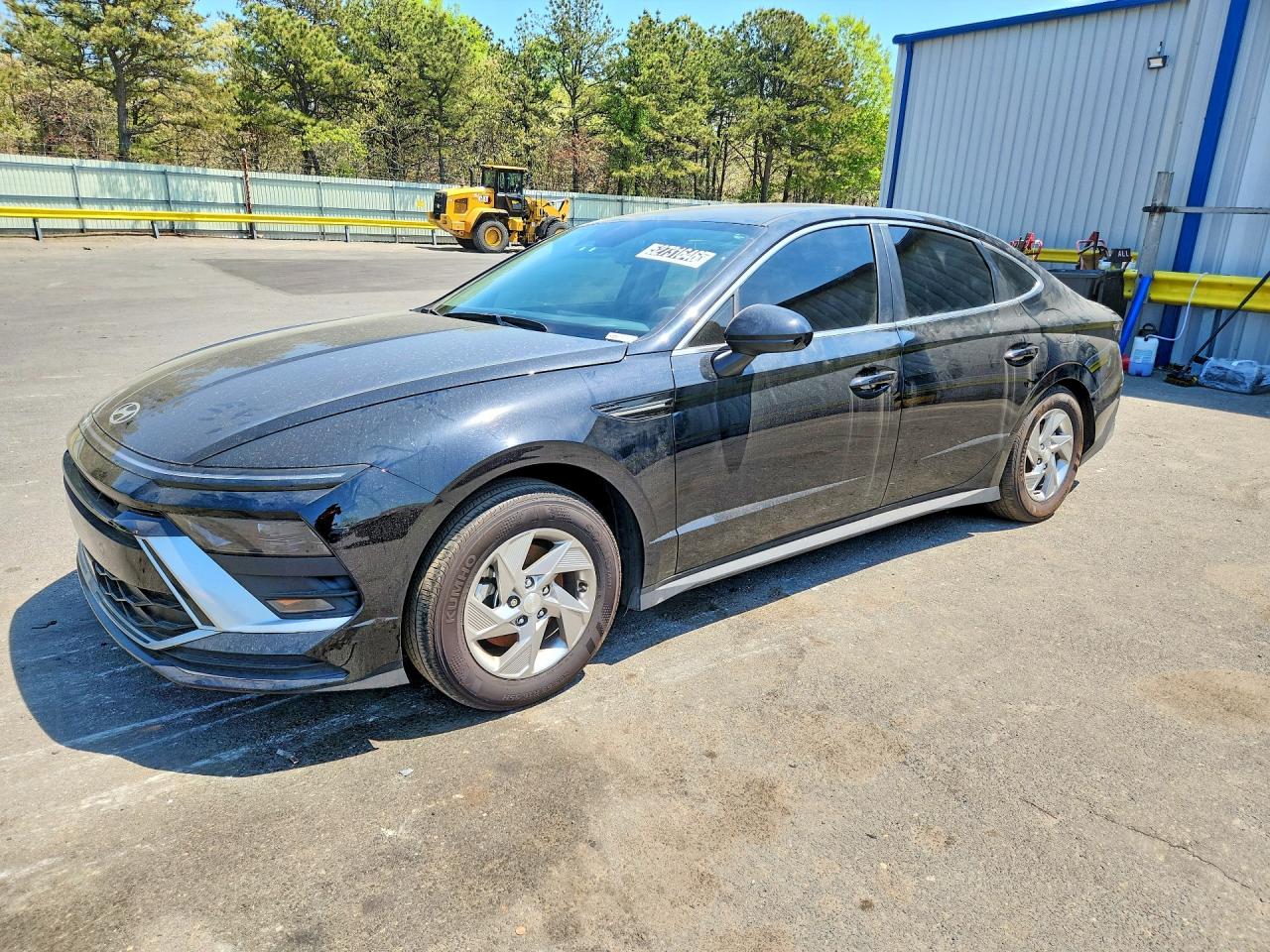 Salvage Hyundai SONATA Image