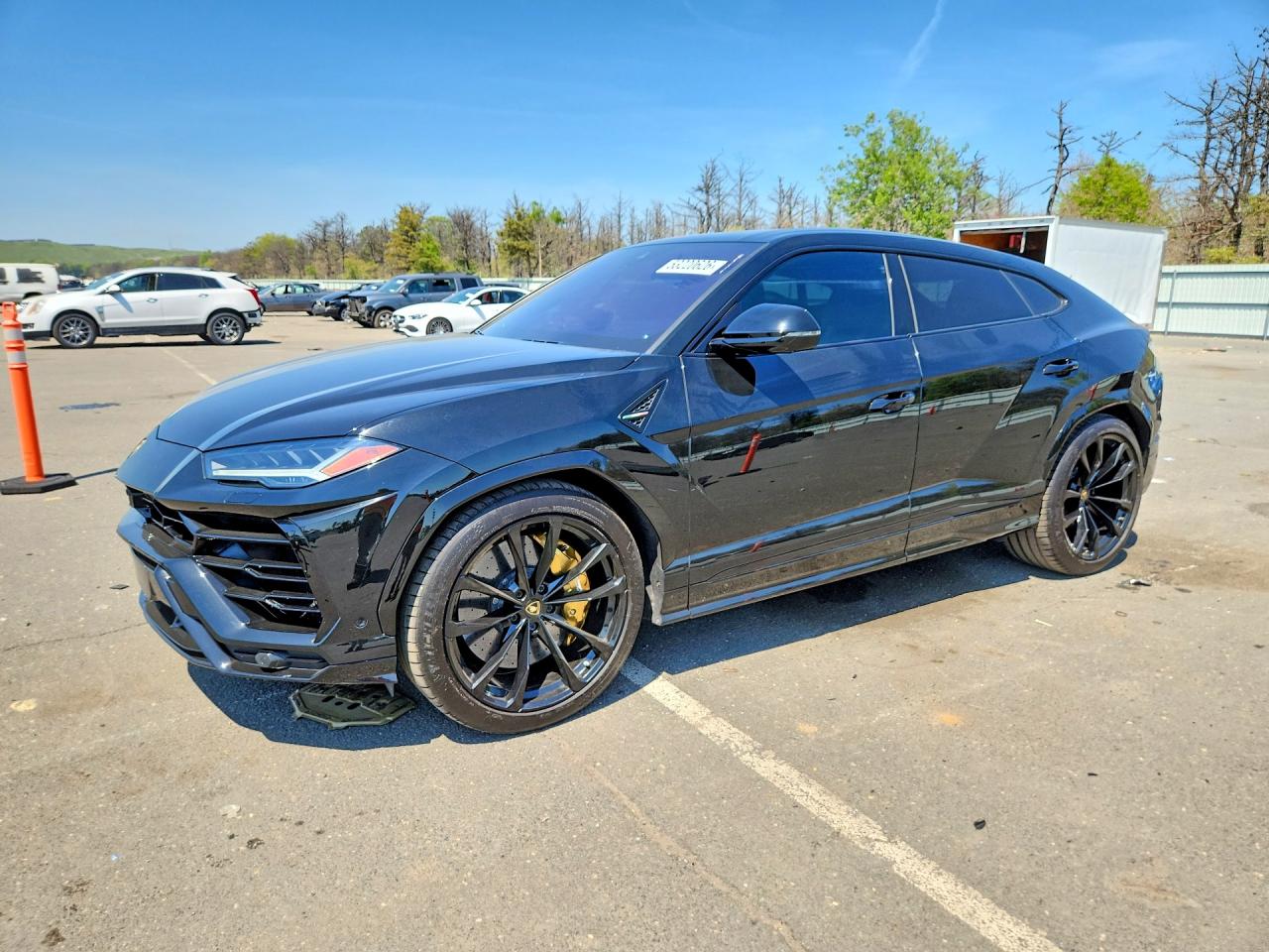 Salvage Lamborghini Urus Image