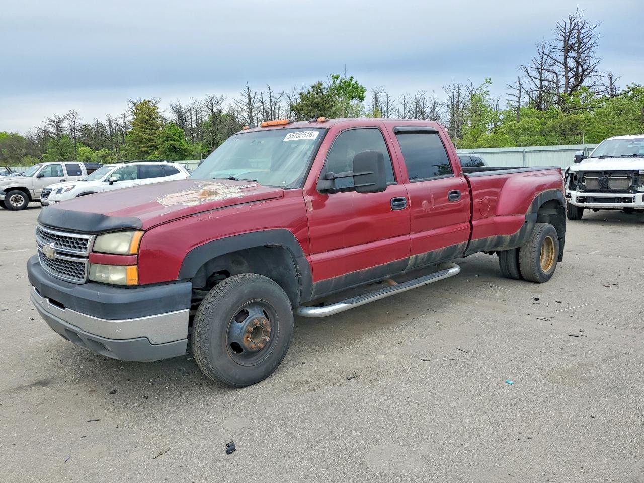 Salvage Chevrolet Silverado Image