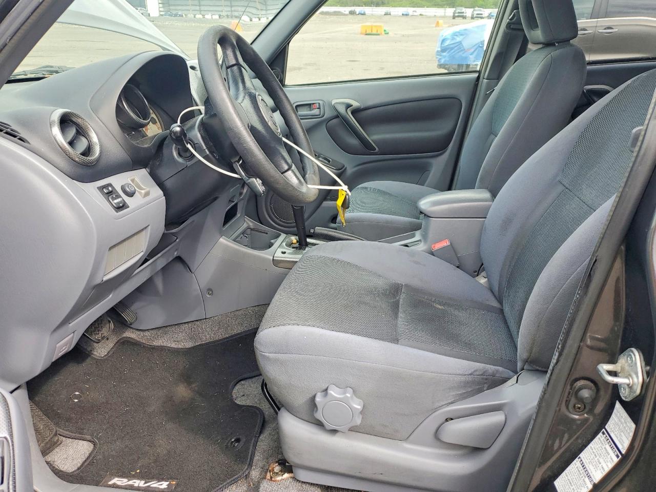 Toyota RAV4 Base