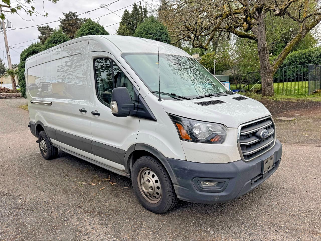 Salvage Ford Transit Image