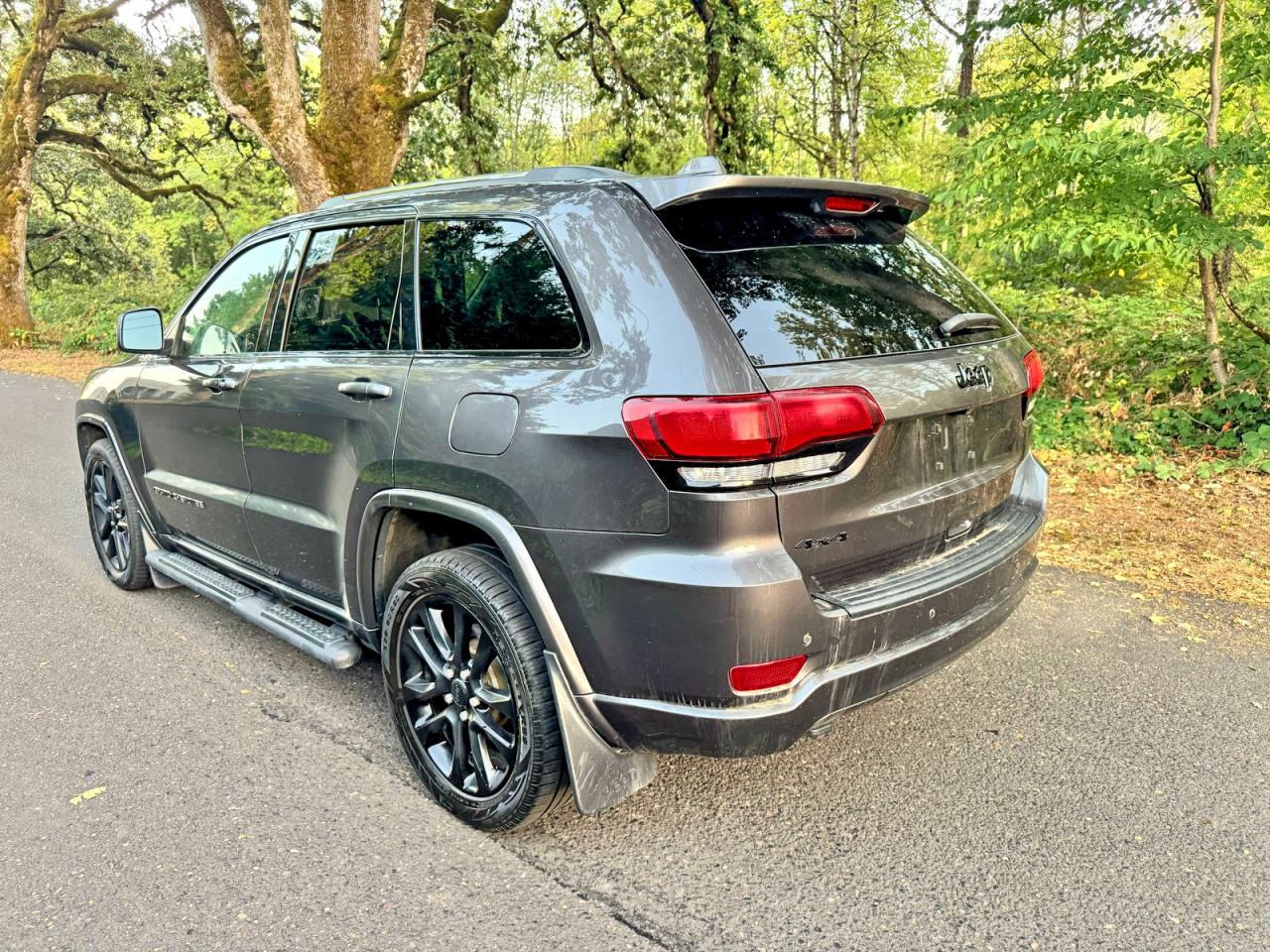 Jeep Cherokee Laredo