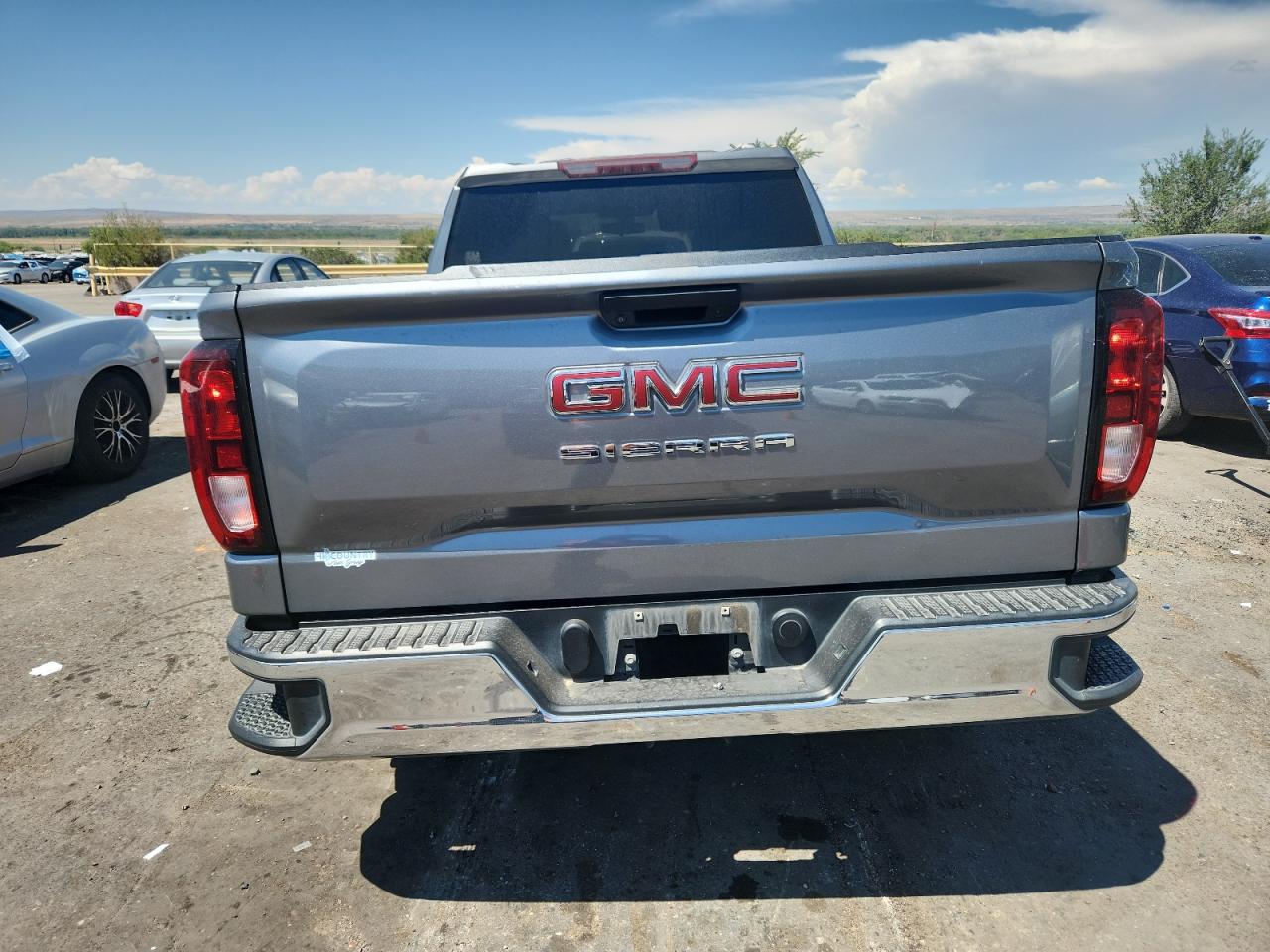 GMC Sierra