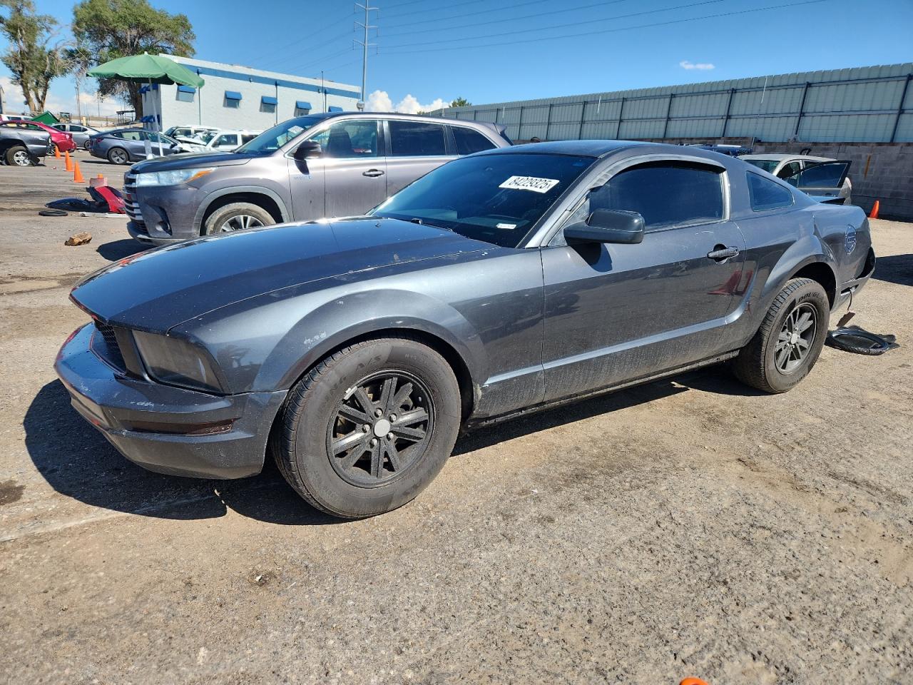 Salvage Ford Mustang Image