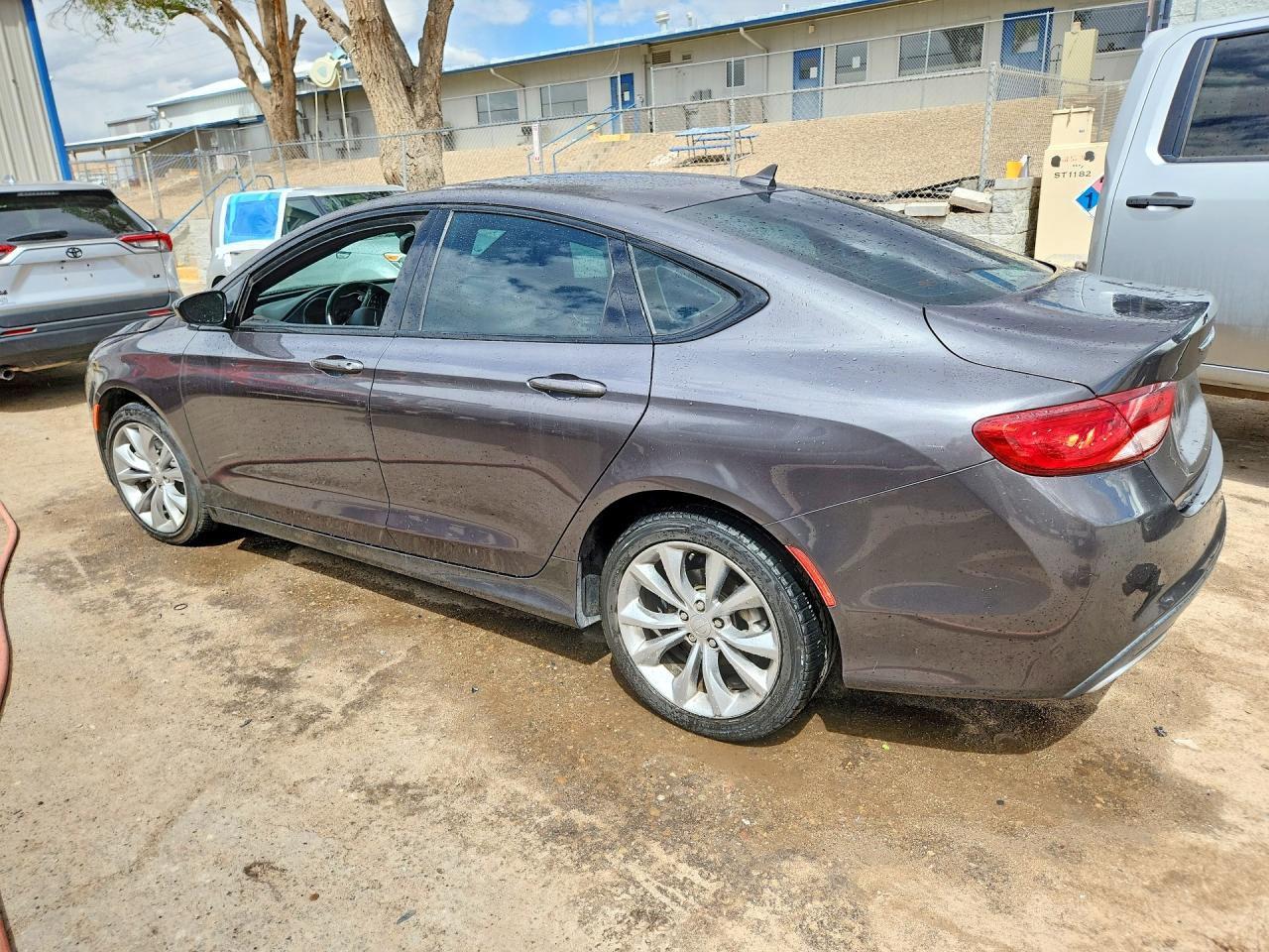 Chrysler 200 S