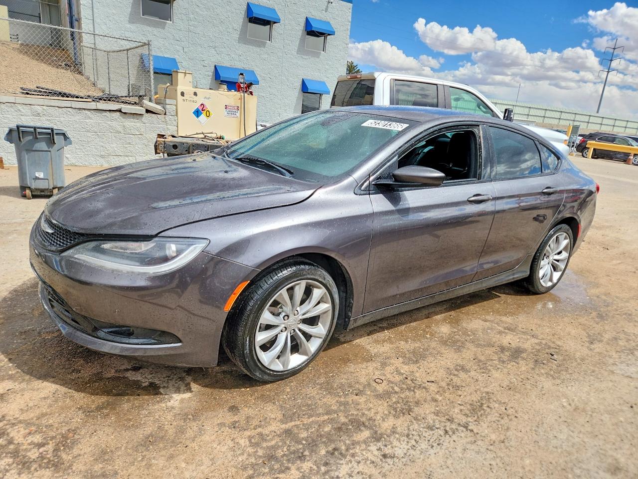 Salvage Chrysler 200 Image