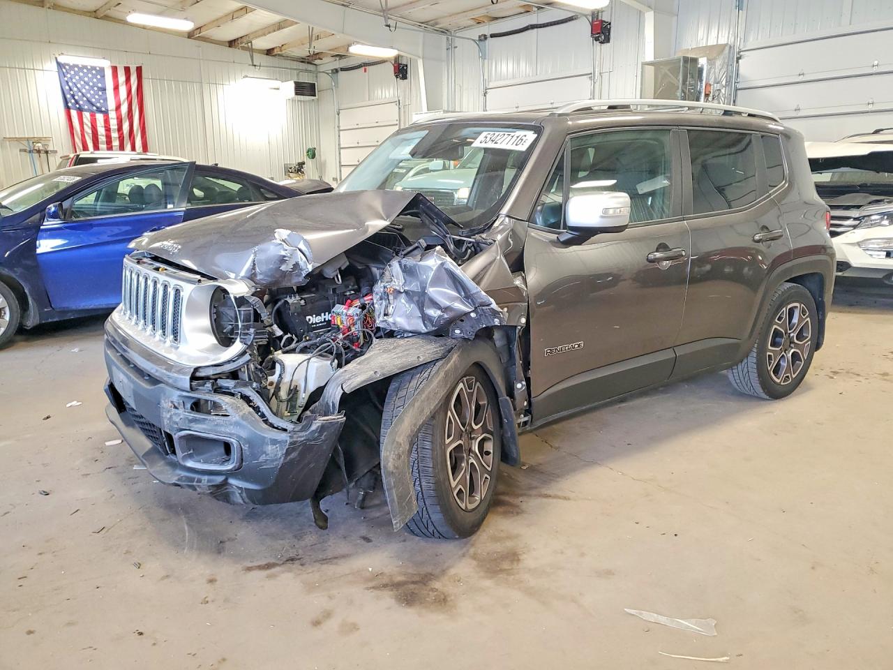 Salvage Jeep Renegade Image
