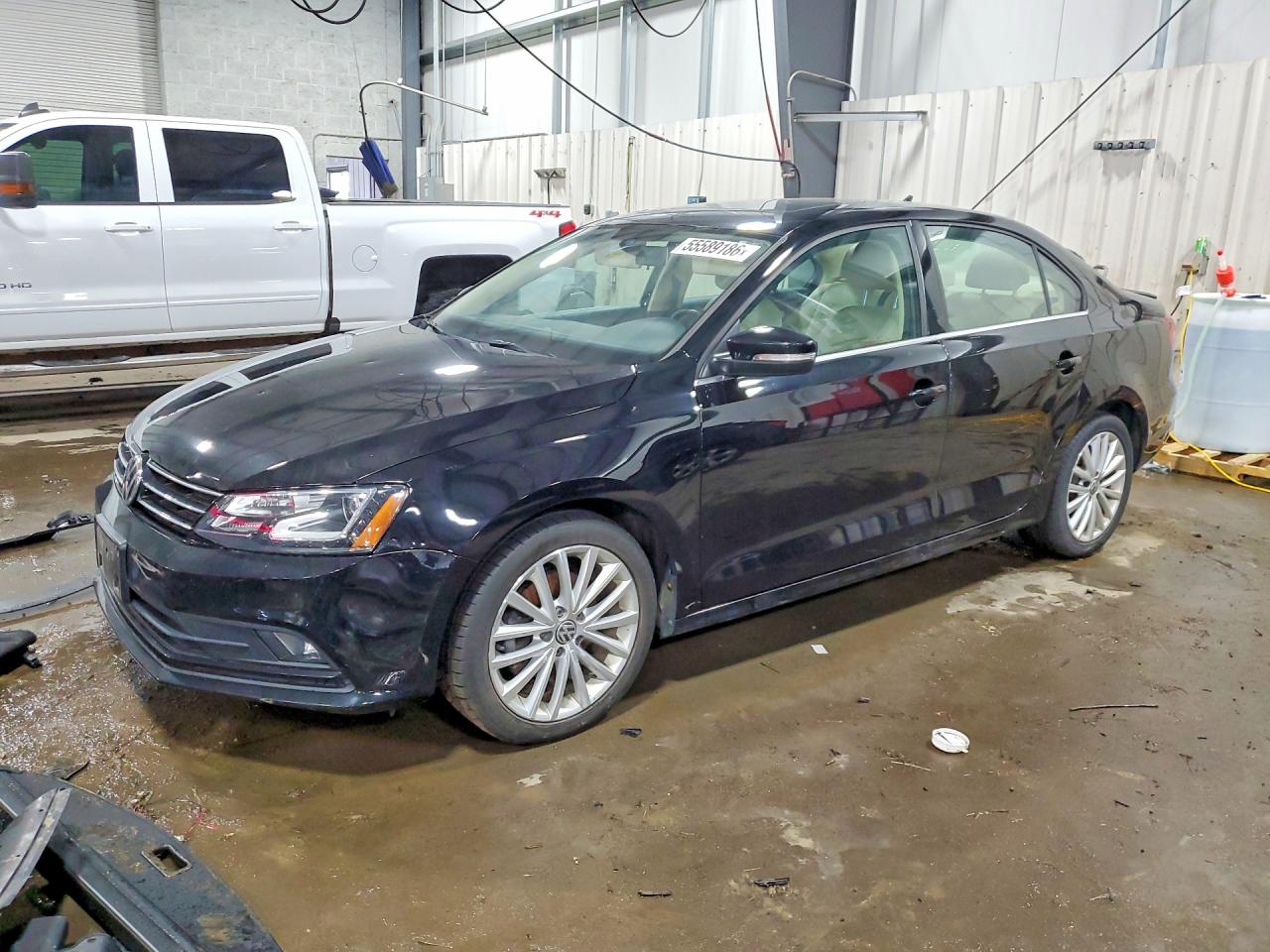 Salvage Volkswagen Jetta Image