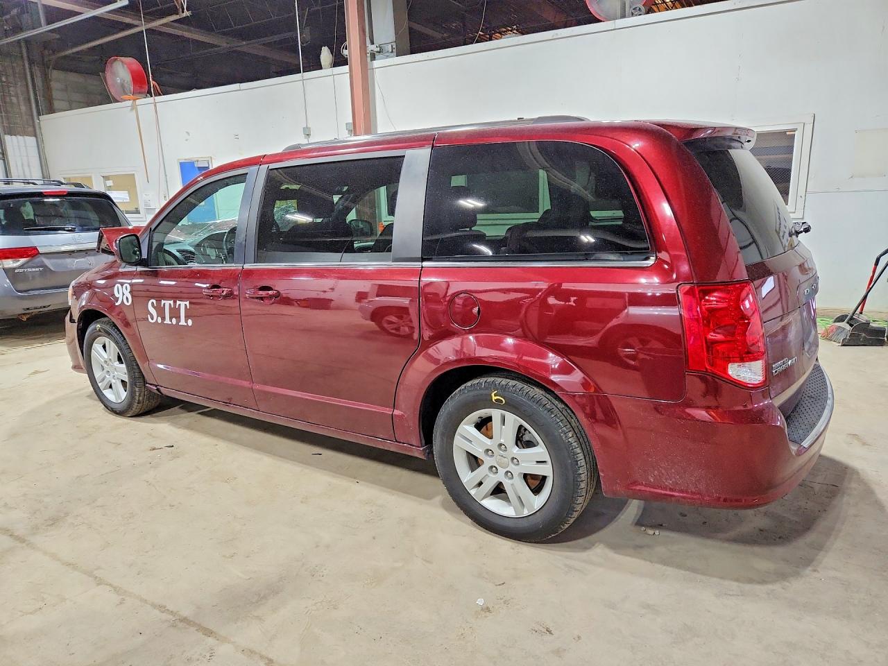 Dodge Caravan Sxt