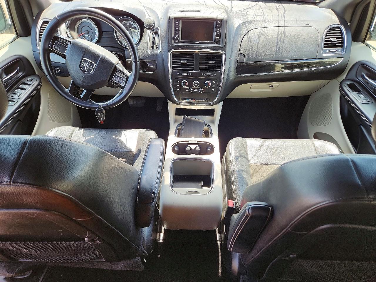 Dodge Caravan Sxt