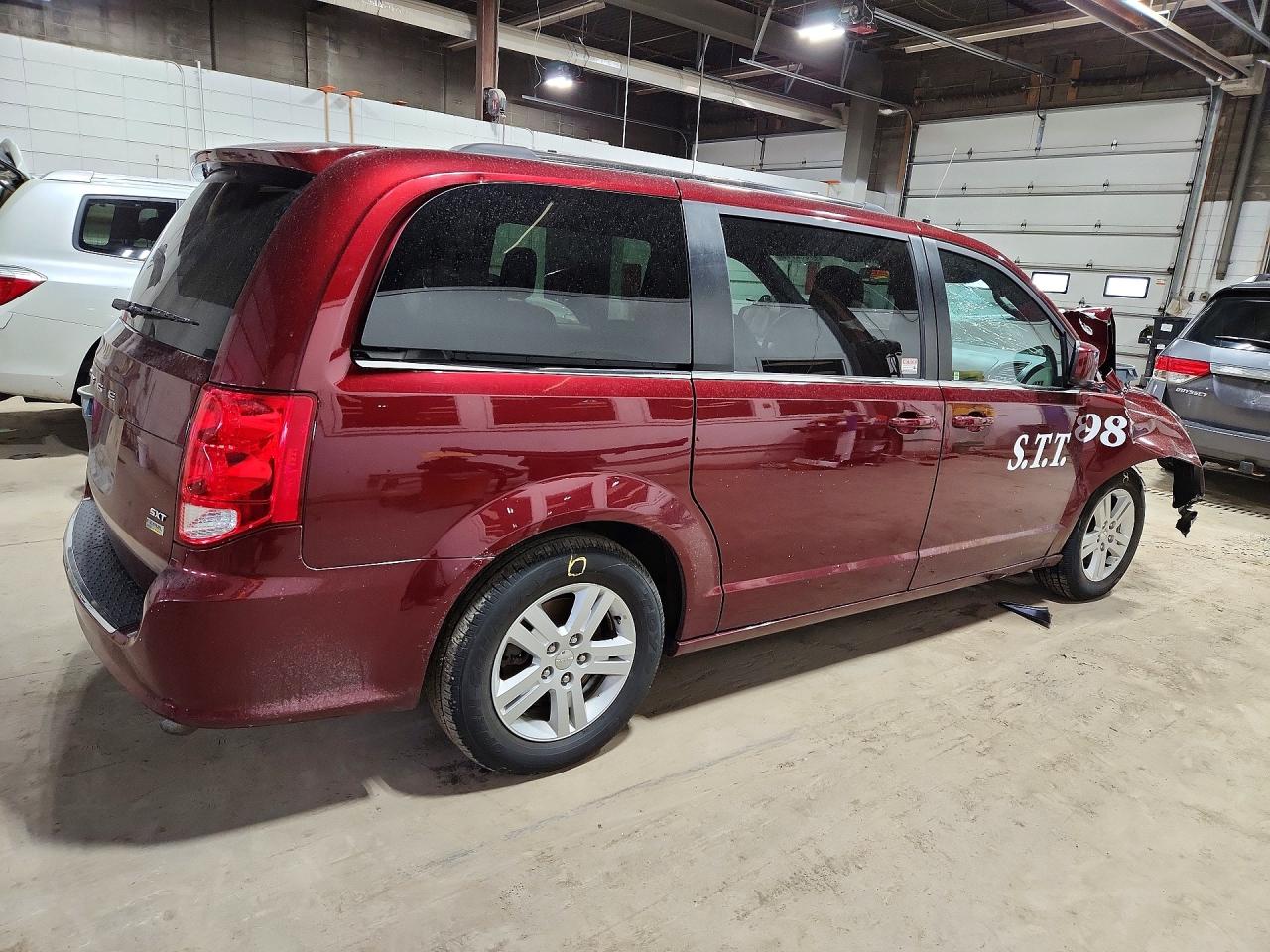 Dodge Caravan Sxt