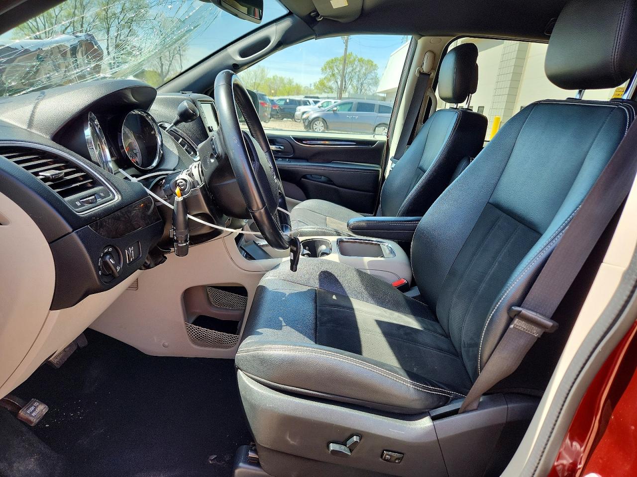 Dodge Caravan Sxt