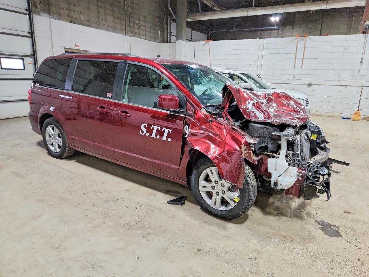 Dodge Caravan Sxt