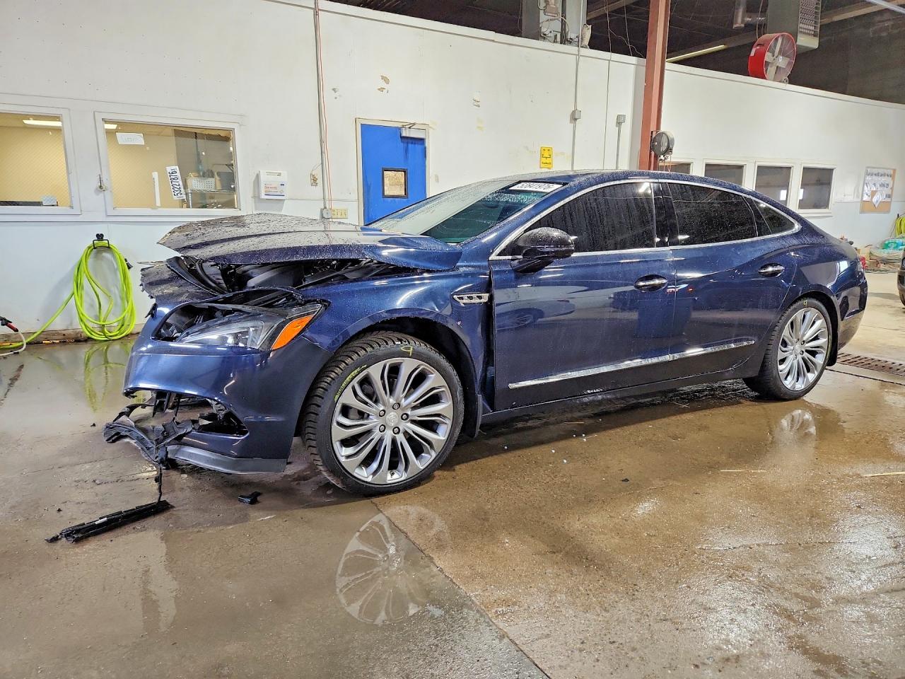 Salvage Buick LaCrosse Image