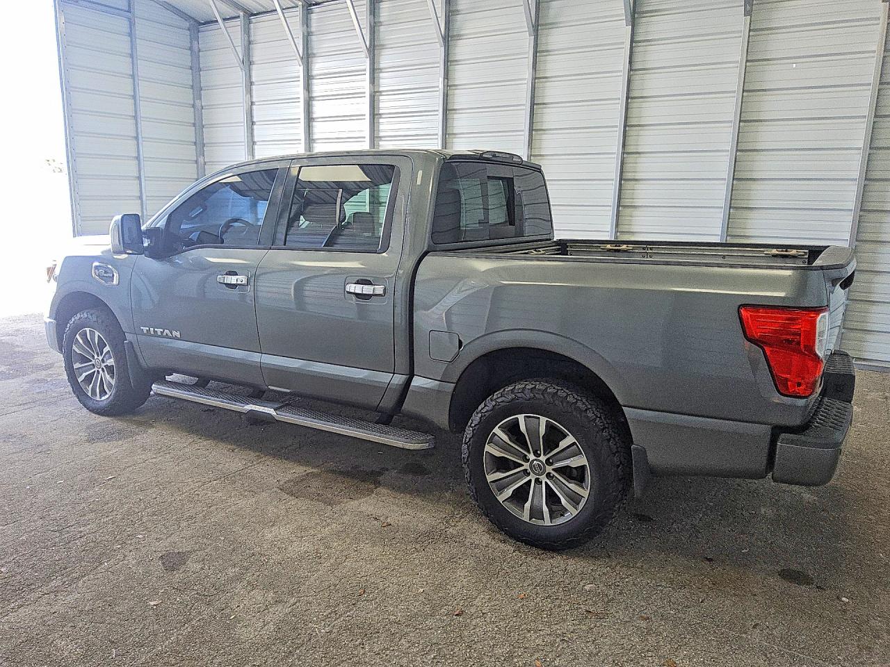 Nissan Titan Sl