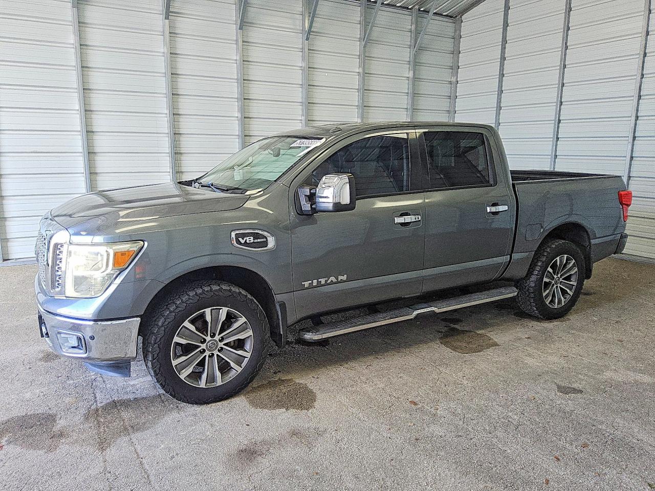 Salvage Nissan Titan Image