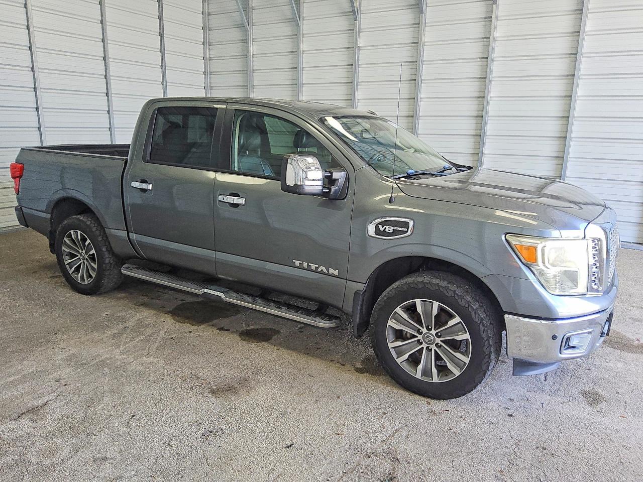Nissan Titan Sl