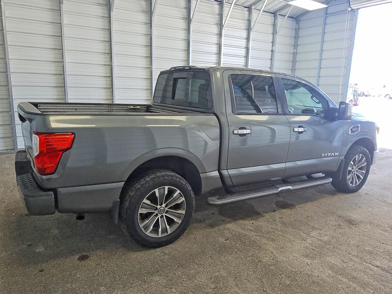 Nissan Titan Sl