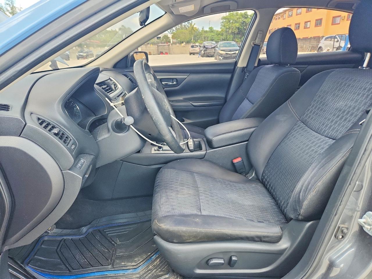 Nissan Altima 2.5 S