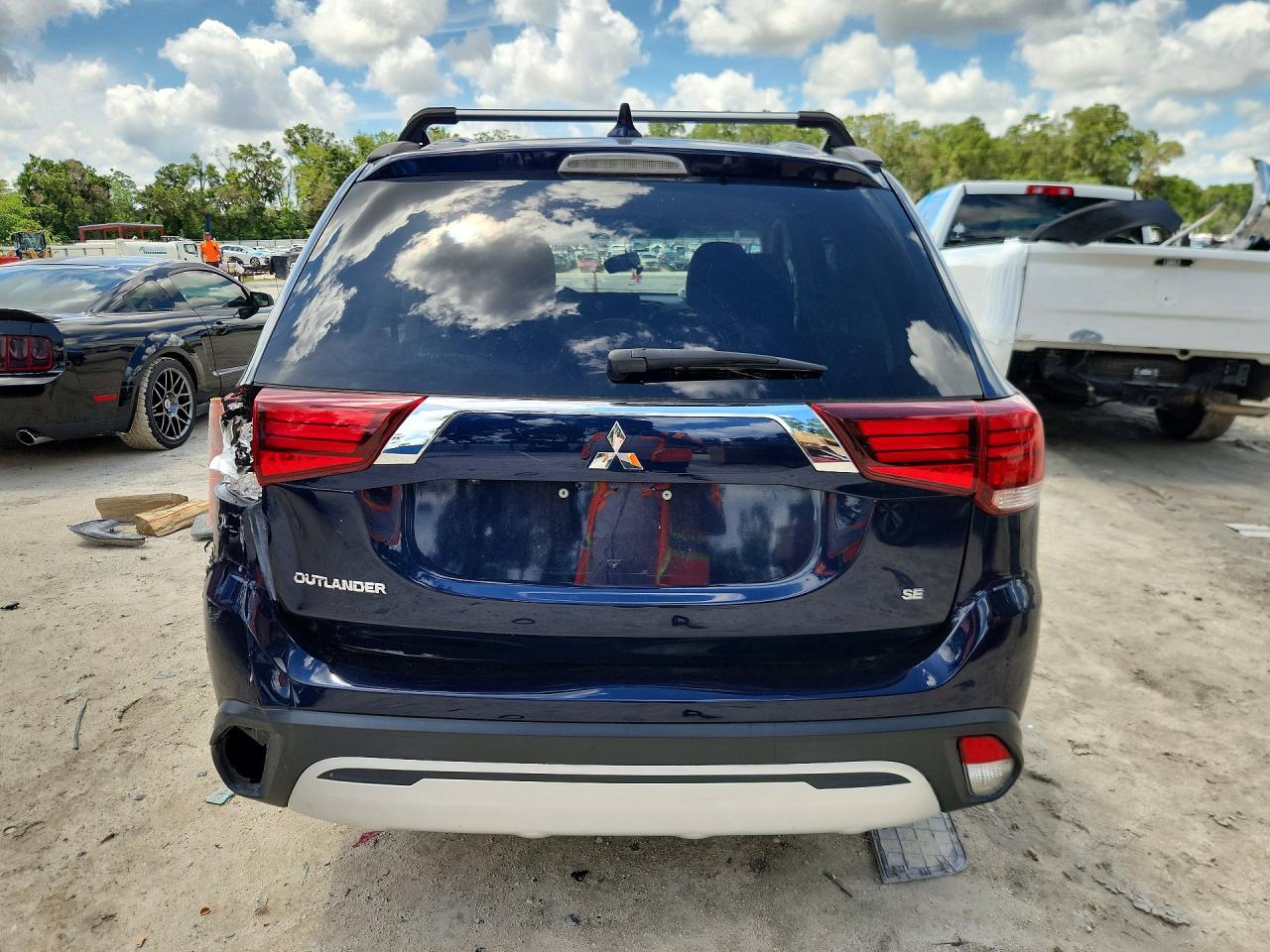 Mitsubishi Outlander Se
