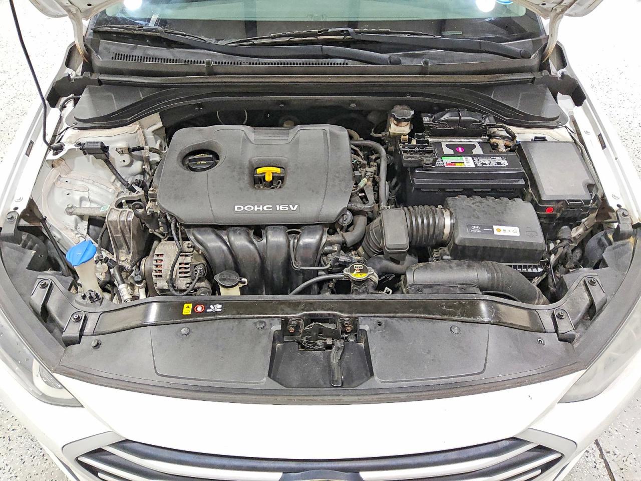 Hyundai ELANTRA Sel