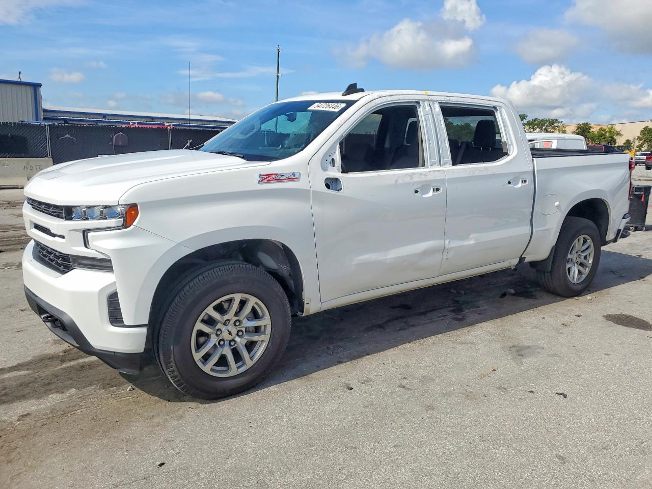 Salvage Chevrolet Silverado Image