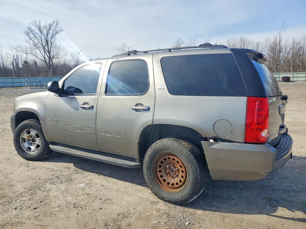 GMC Yukon Slt