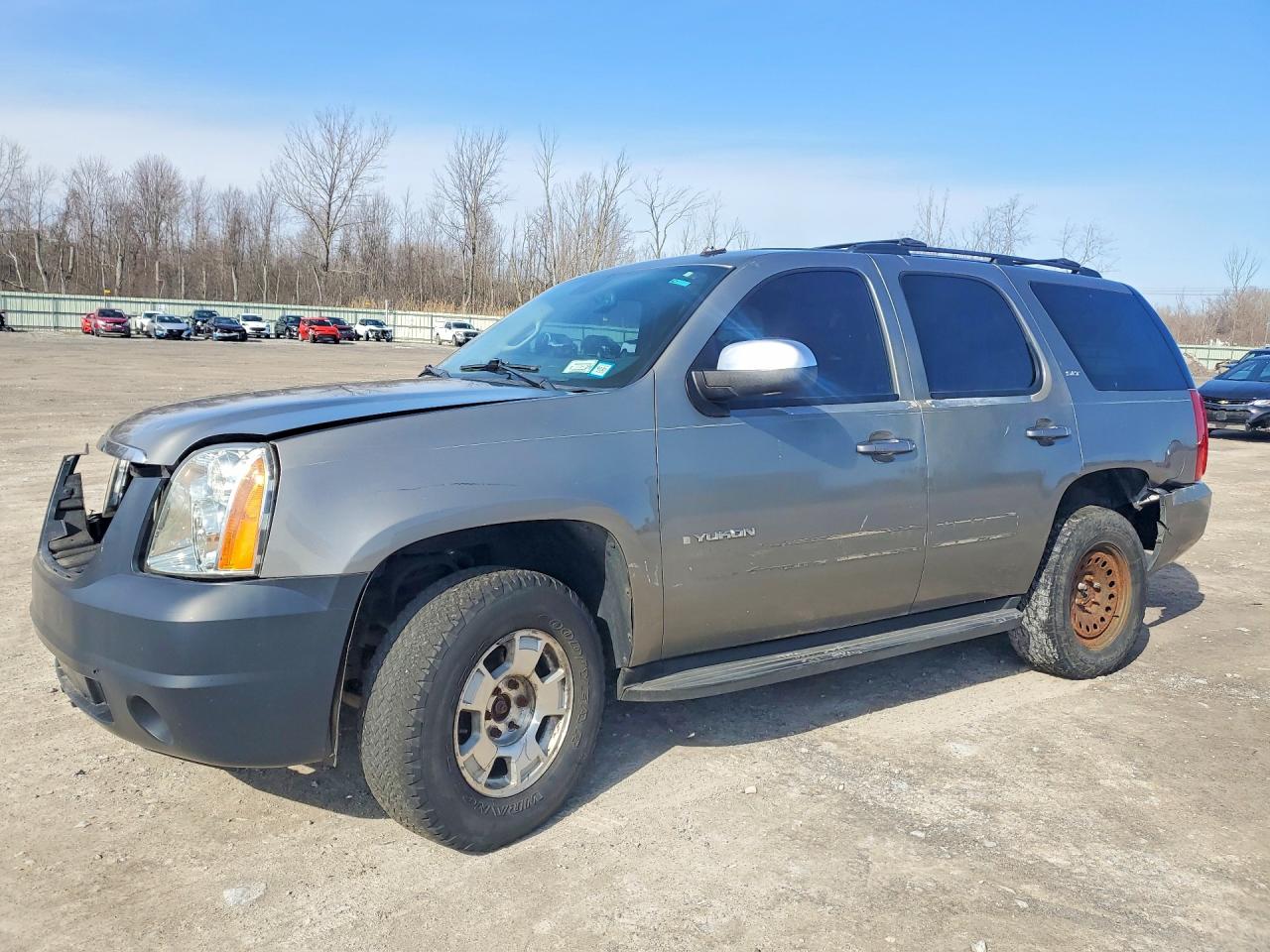 Salvage GMC Yukon Image