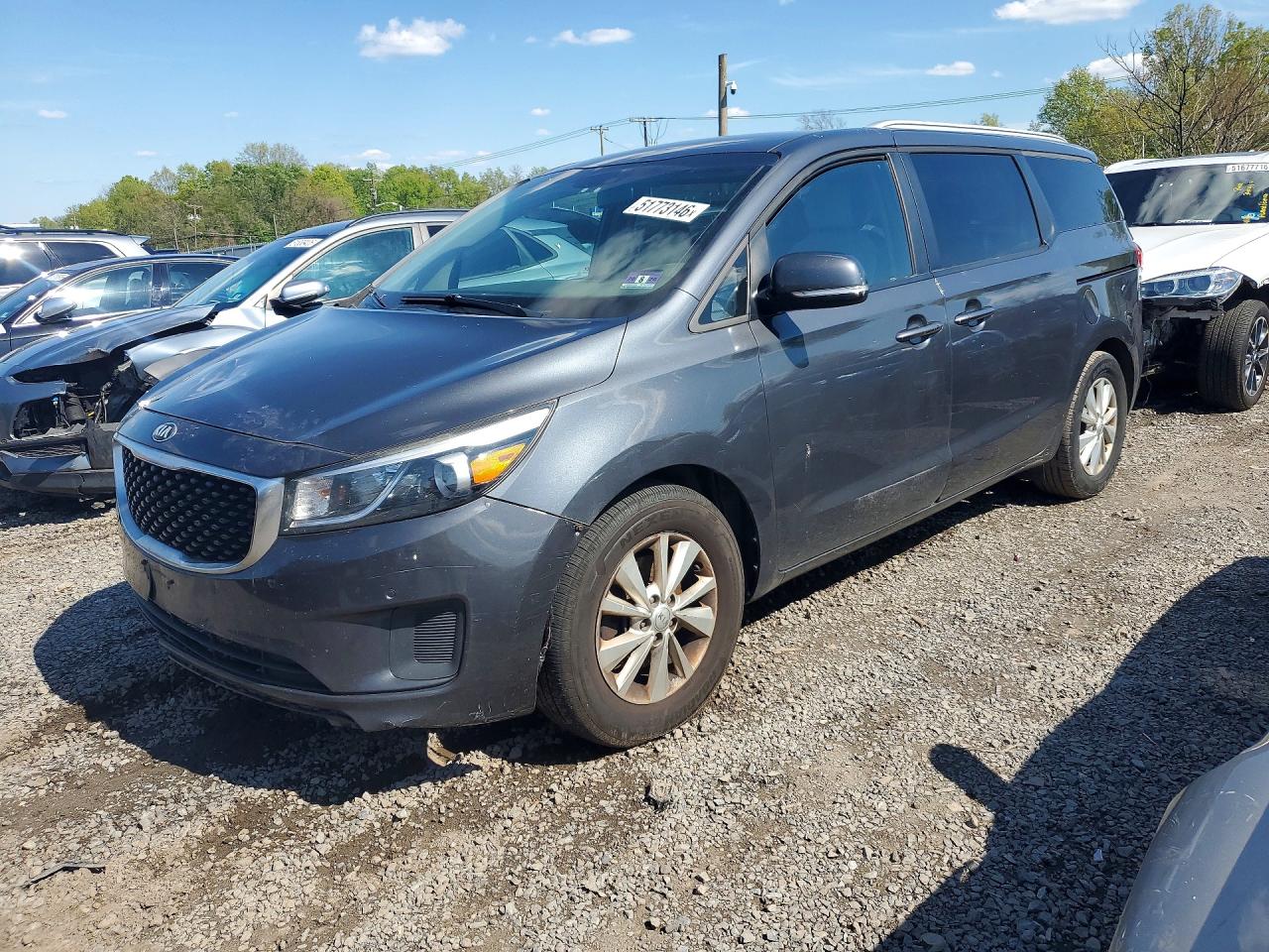 Salvage Kia Sedona Image
