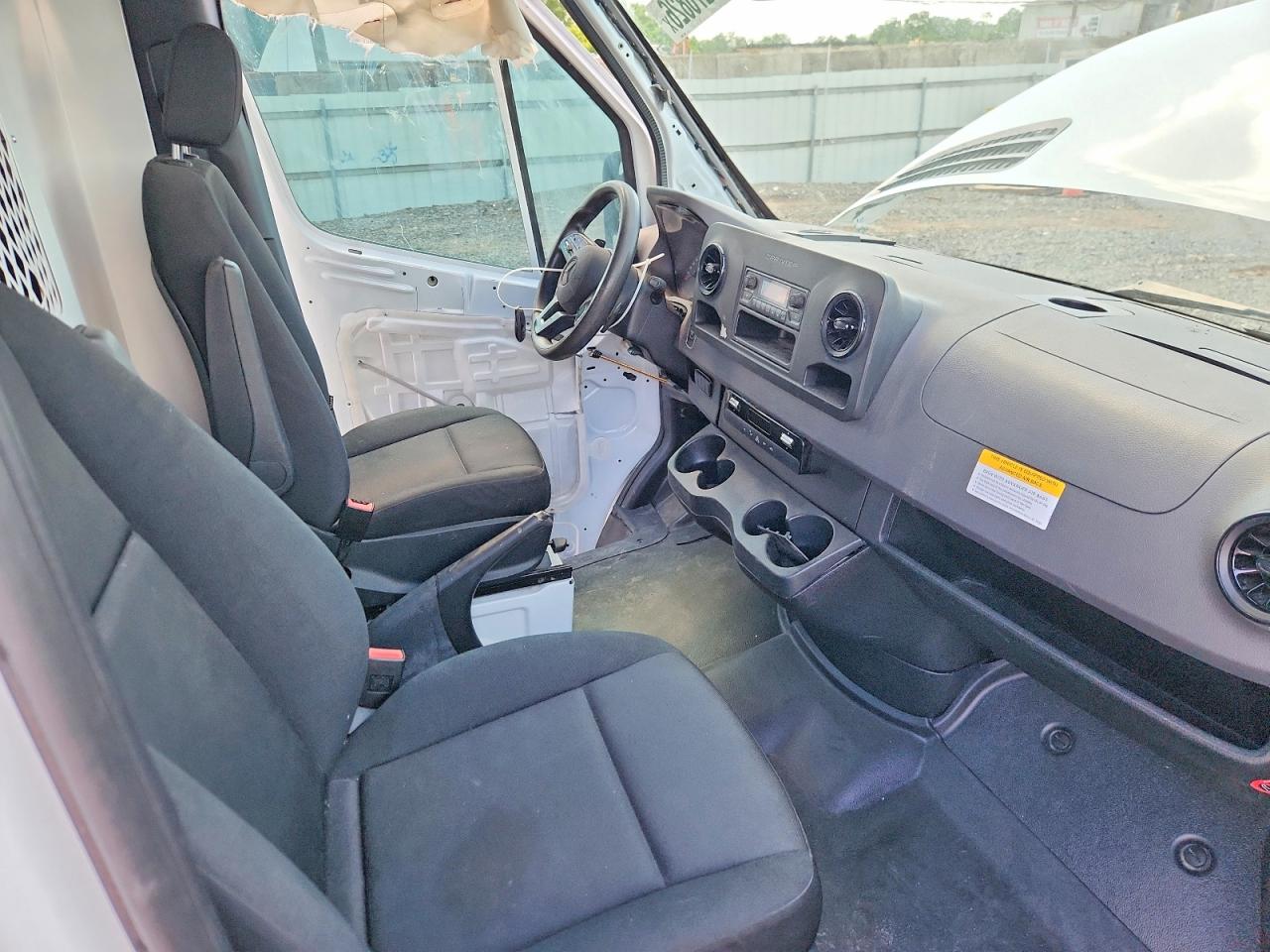 Mercedes-Benz Sprinter 2500