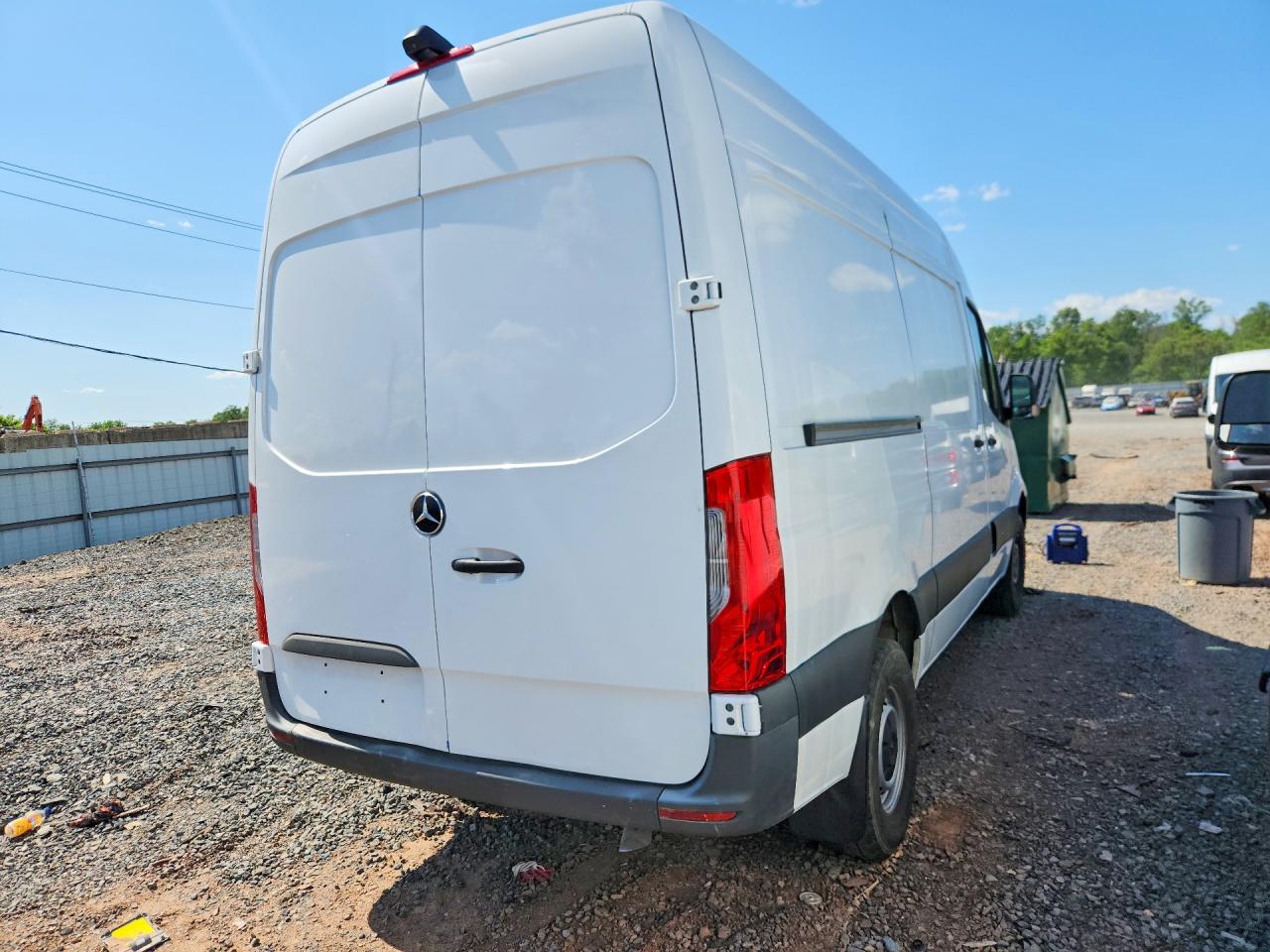 Mercedes-Benz Sprinter 2500